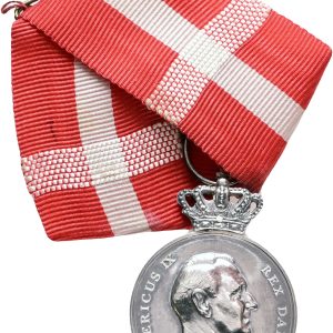 Frederik IX, Belønningsmedaljen med krone, type II (1965-1971), LS 2-214, Ag, 28 mm, 13,61 g med bånd, kv. 01