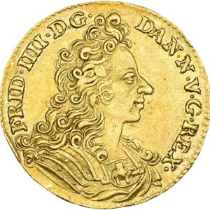 Frederik IV (1699-1730), Dukat u. år (1699), H 2, S 5, Kold 148d, F 210, 3,45 g, kv. 01-1+, lille kantstød - fint eksemplar af denne sjældne dukat, der prægedes i anledning af tronskiftet i 1699. Ex. Bruun Rasmussen 774, 13.06.2007, lot 5111