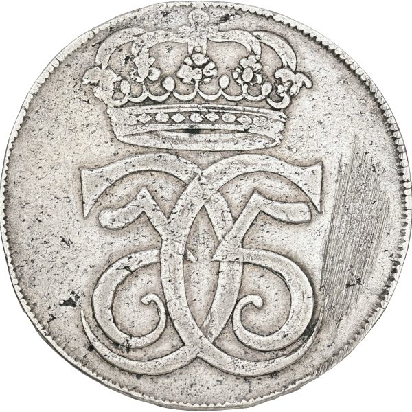 Christian V, krone 1684, Sieg 41.1, H 79, Aagaard 34, ridser i højre felt på avers, ks, ellers et fint eksemplar af denne sjældne variant med indbuet skjold og bemærkelsesværdig stor diameter (40 mm), kv. 1+-1